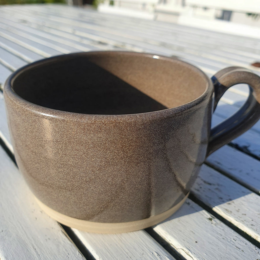 Keramik kop m. hank - Bark brun