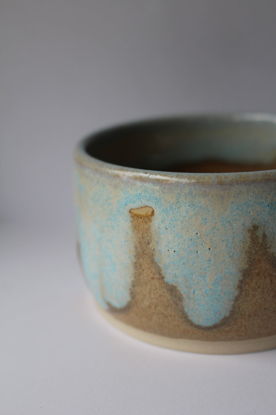 Keramik kop m. hank - Sand & Himmelblå str. XL / 2. sortering